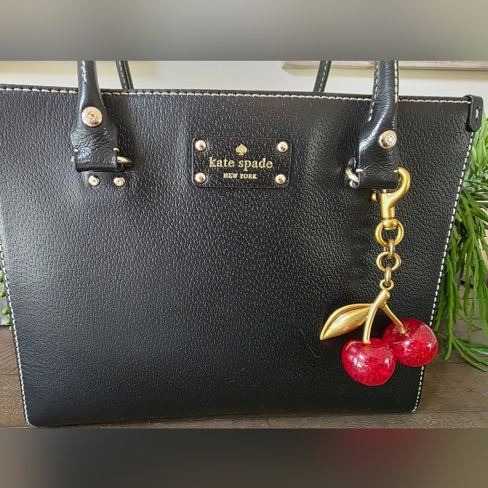 Kate Spade Smooth Black Leather Tote With Small Zip Around  Bi Fold Wallet - Picture 4 of 16